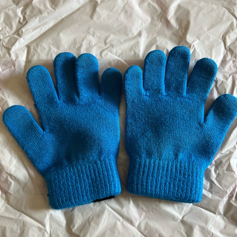 Kids Under Armor gloves